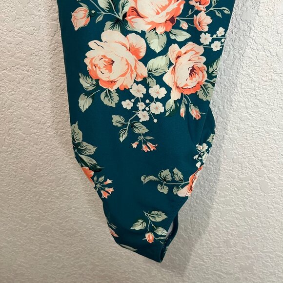 Cupshe Green Pink Floral Criss Cross Back One Piece Swimsuit Womens Size M - Picture 4 of 12